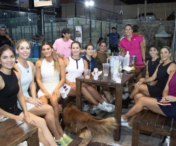 Viven diversión al máximo club Padel Kino