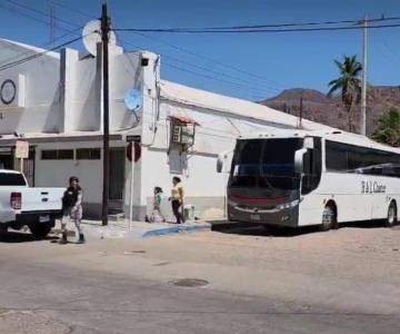 Migrantes rescatados en Sonora se llevan al INM por humanidad: FGR