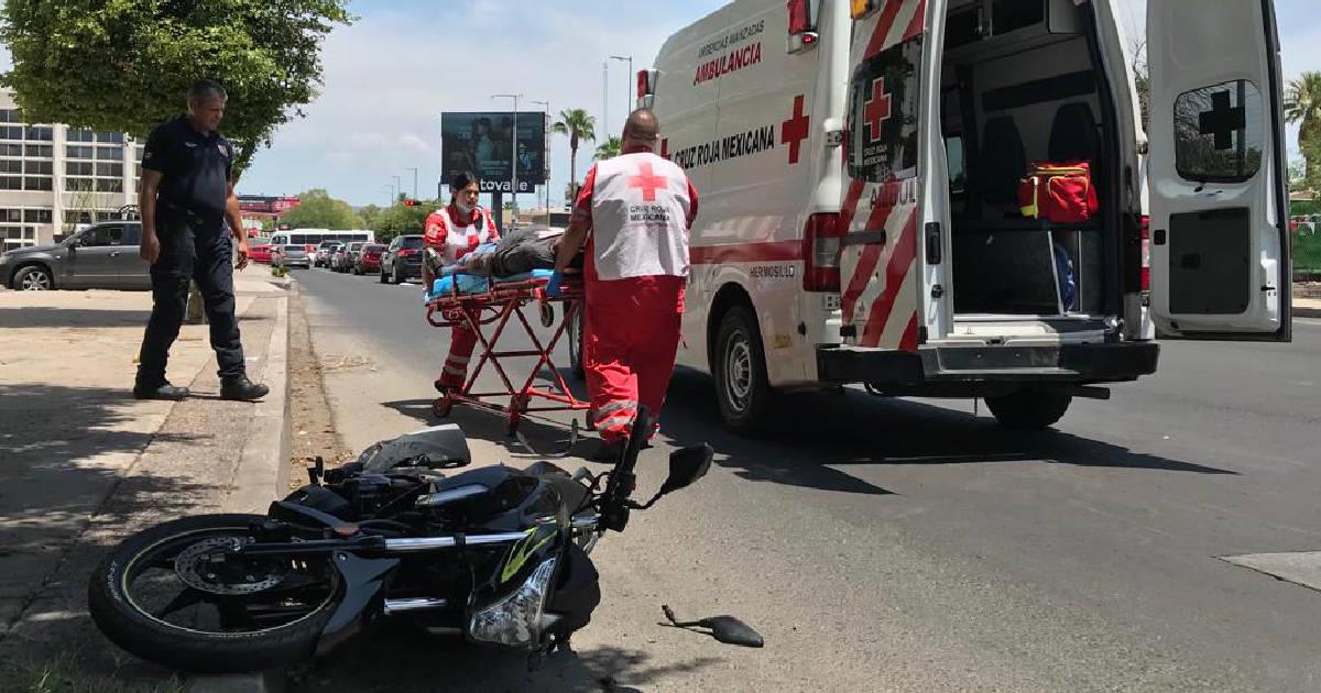 Motociclista lesionado tras ser impactado por vehículo en colonia Centro