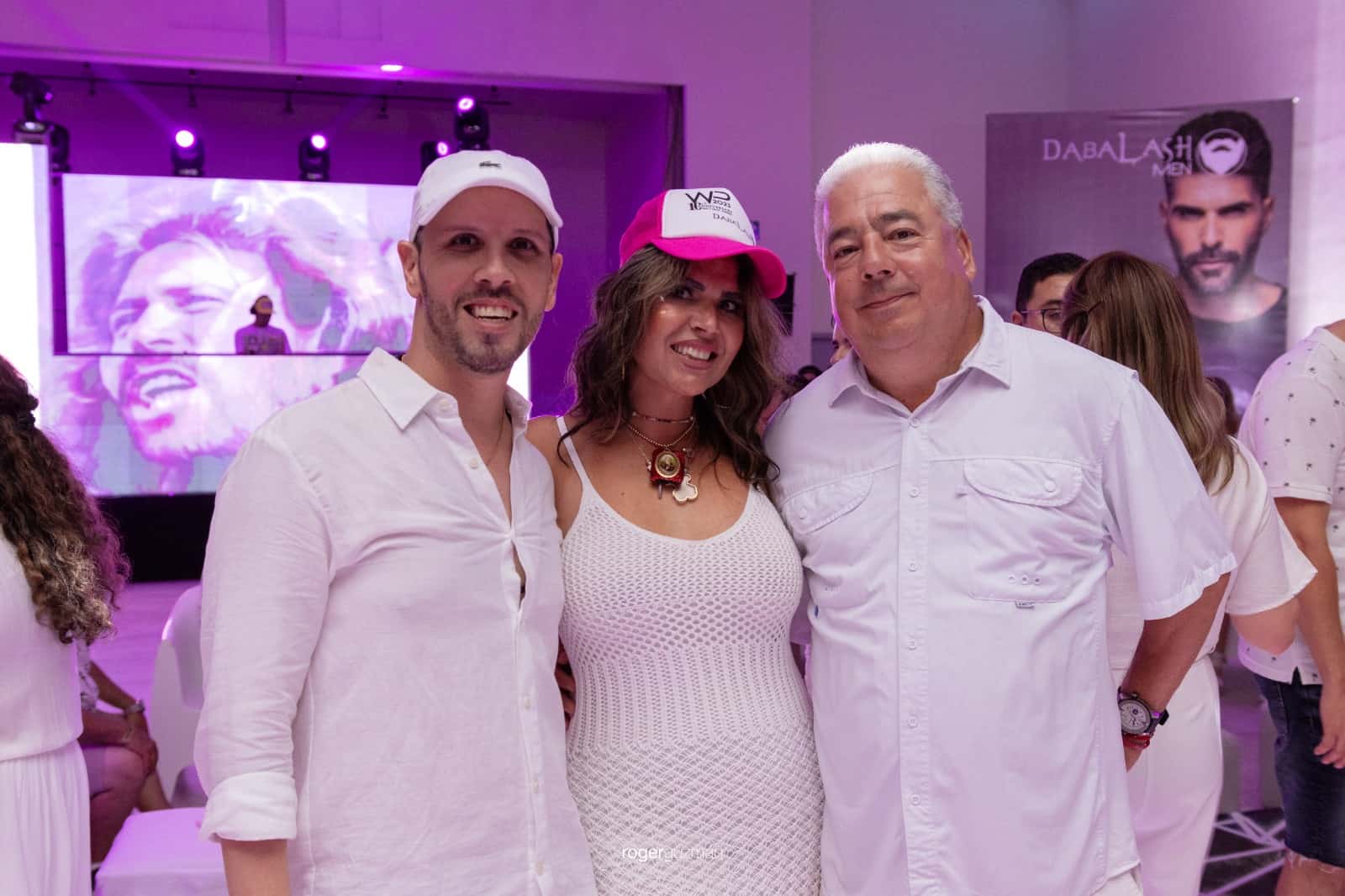 ¡Viven gran ambiente en White Party!