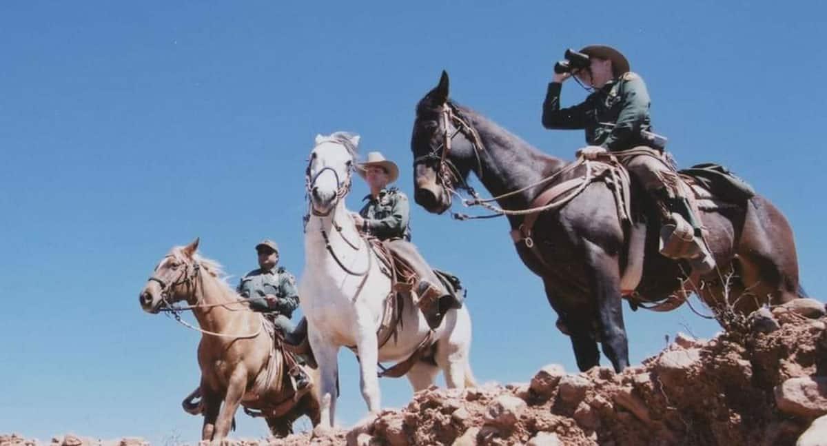 Patrulla Montada vigila la frontera de Arizona