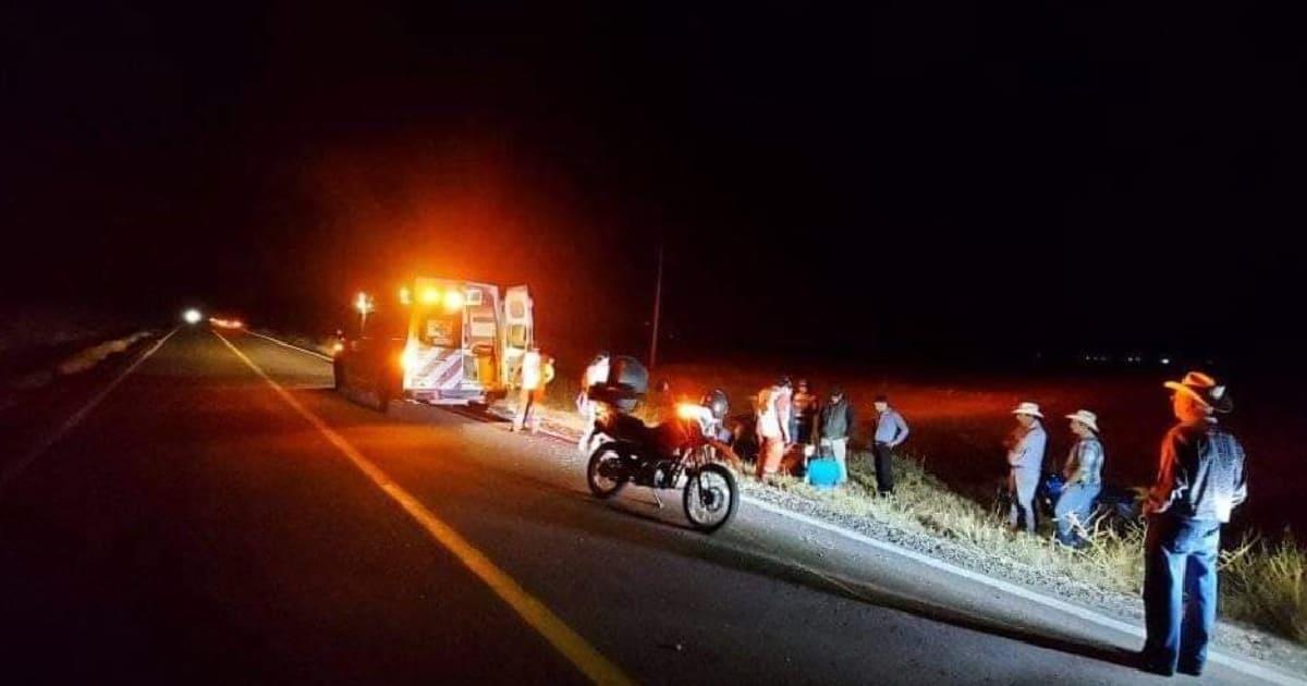 Muere motociclista al derrapar en su unidad ligera; una mujer lesionada