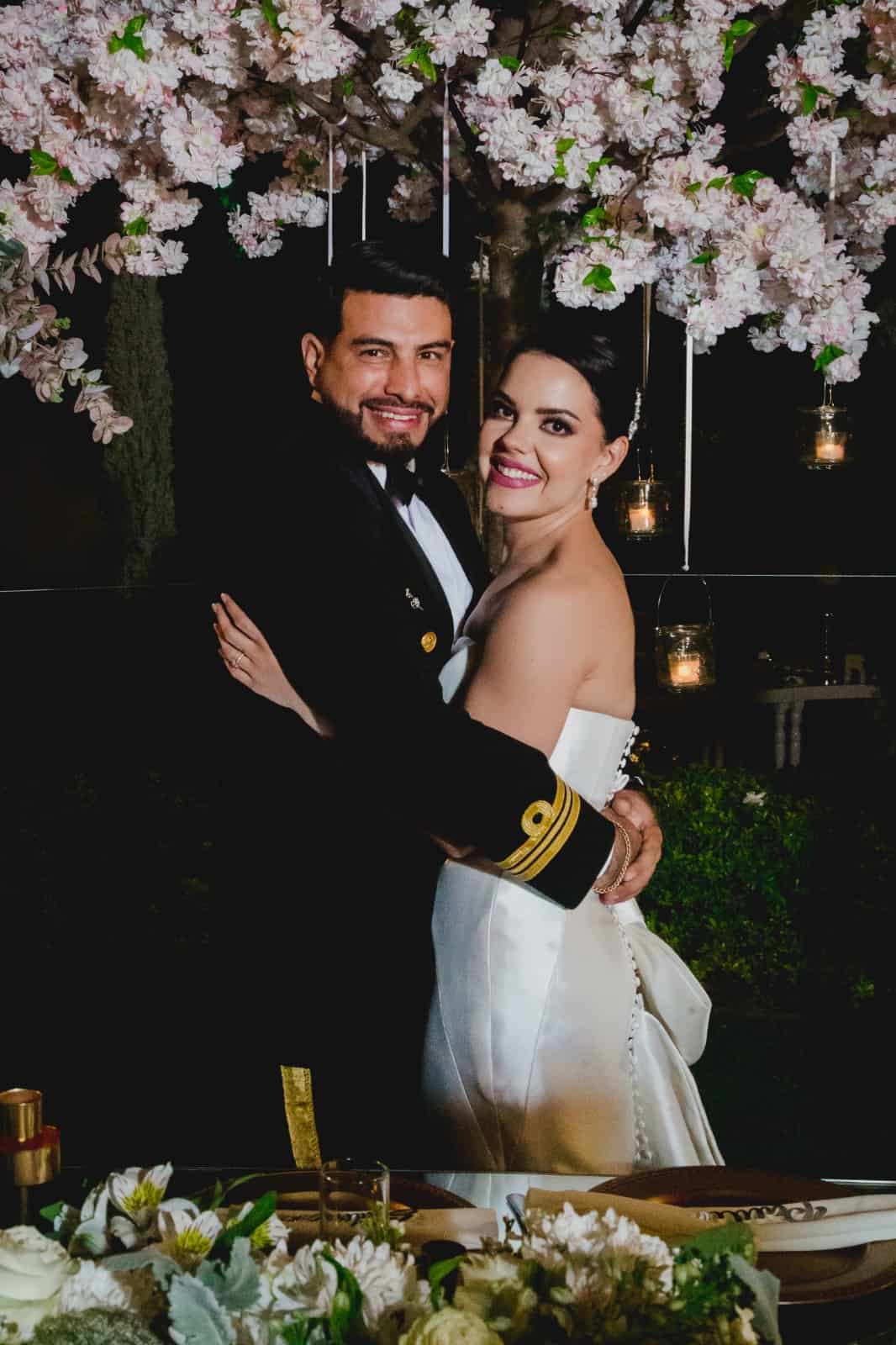 Paulina y Salvador tienen una boda de cuenta de hadas