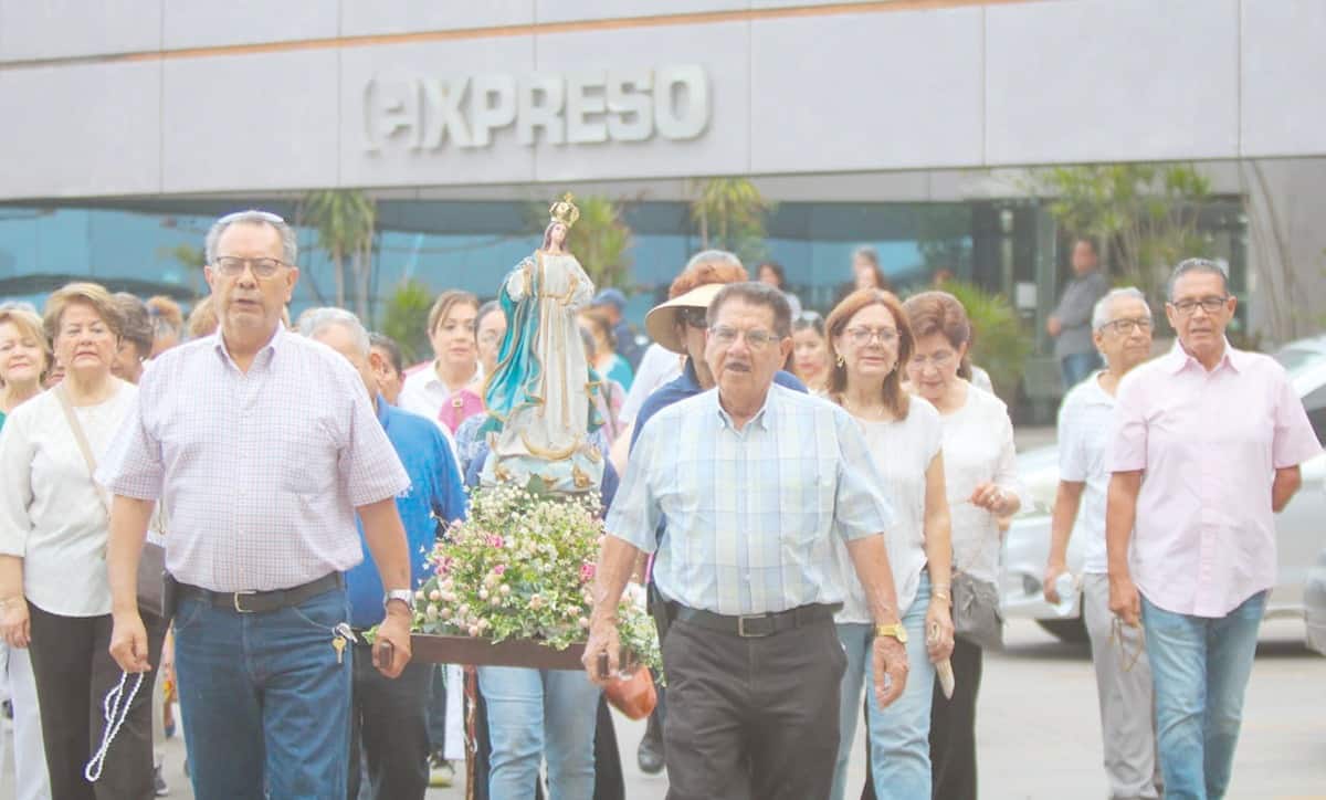 Procesión a la Virgen de la Asunción