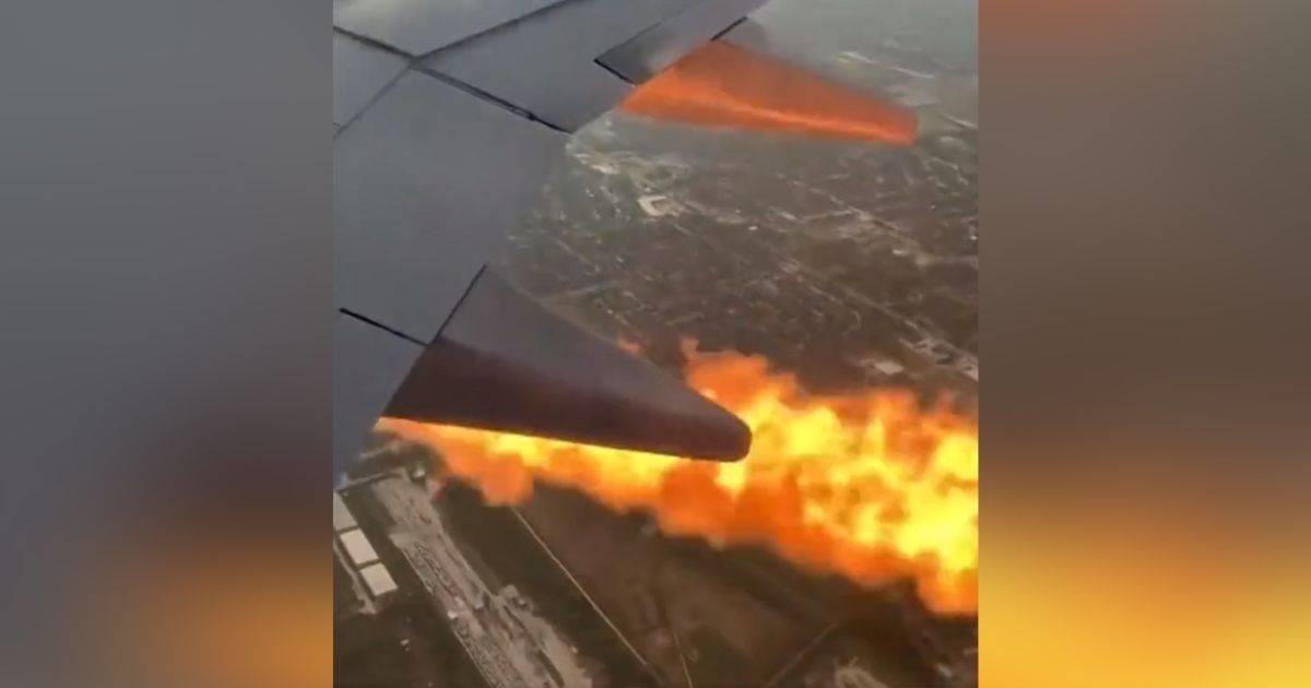 Explota motor de avión rumbó a Cancún; pasajero graba video