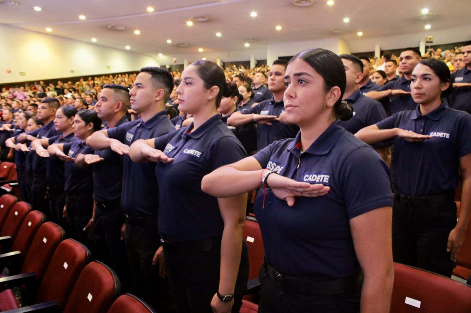 Ceremonia de graduación de cadetes