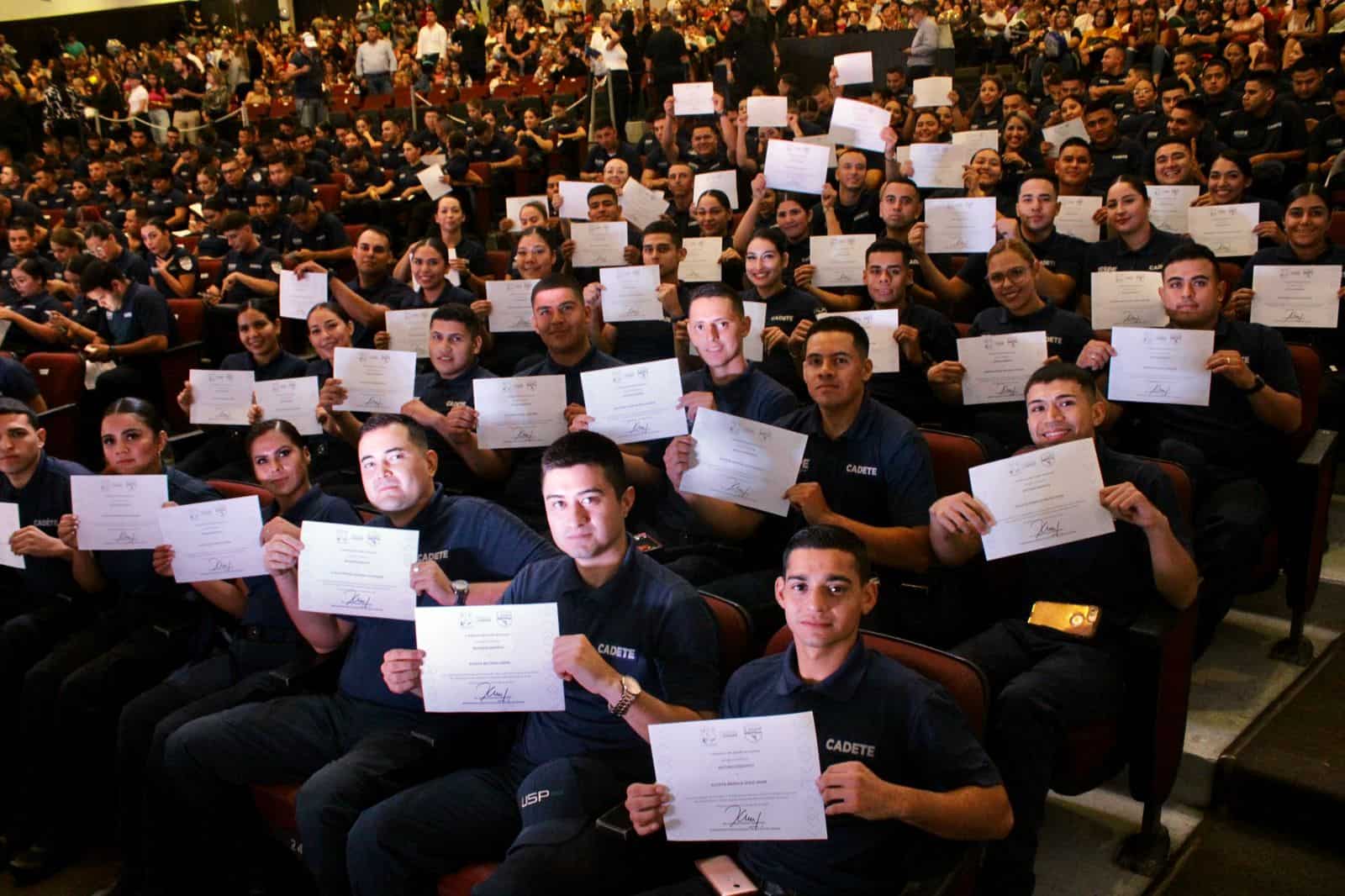 Ceremonia de graduación de cadetes