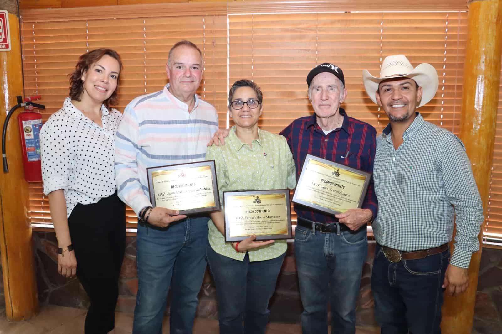 Veterinarios celebran su día