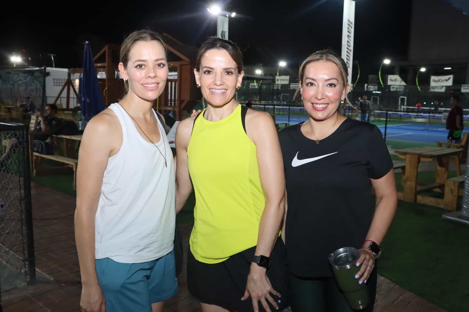 Practican su deporte favorito en DUO Padel Park