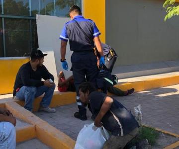Hospitalizan a joven jornalero tras sufrir golpe de calor en Empalme