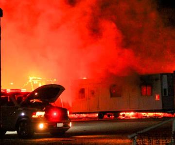 Se incendia predio de oficinas móviles en el Parque Industrial sur