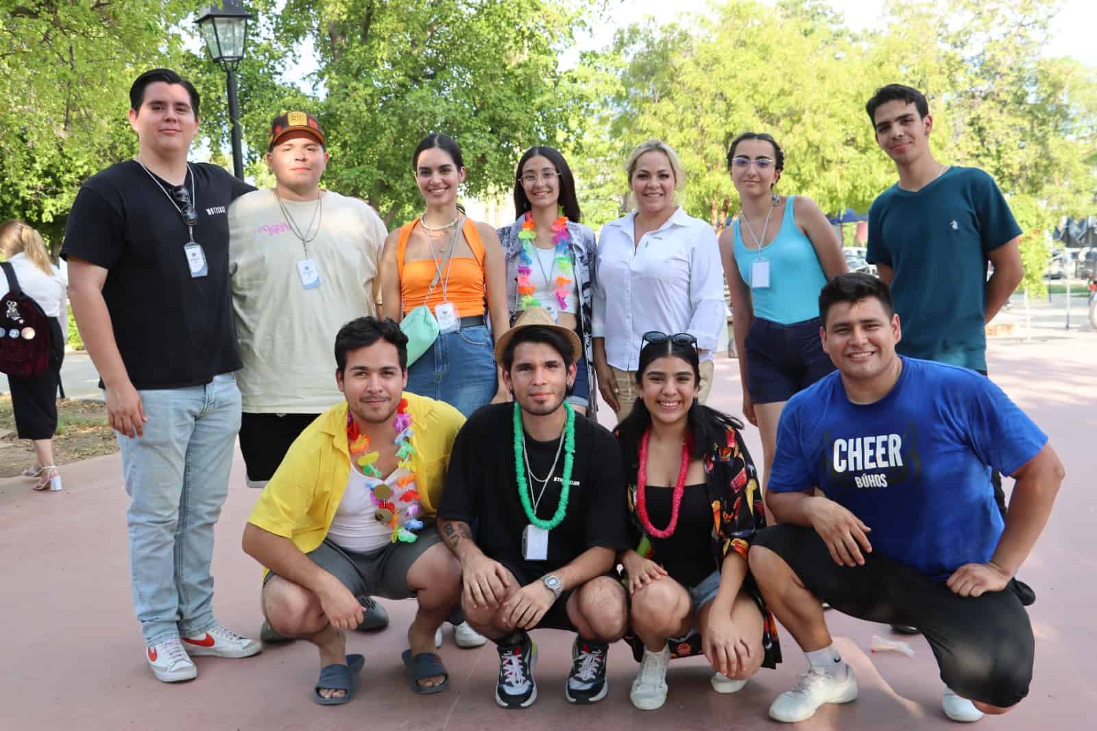 Jóvenes visionarios realizan la Feria del Emprendimiento Universitario