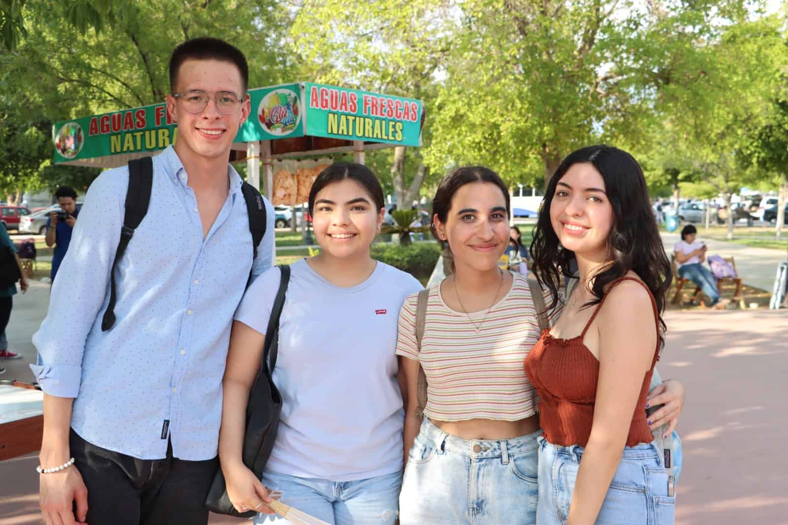 Jóvenes visionarios realizan la Feria del Emprendimiento Universitario