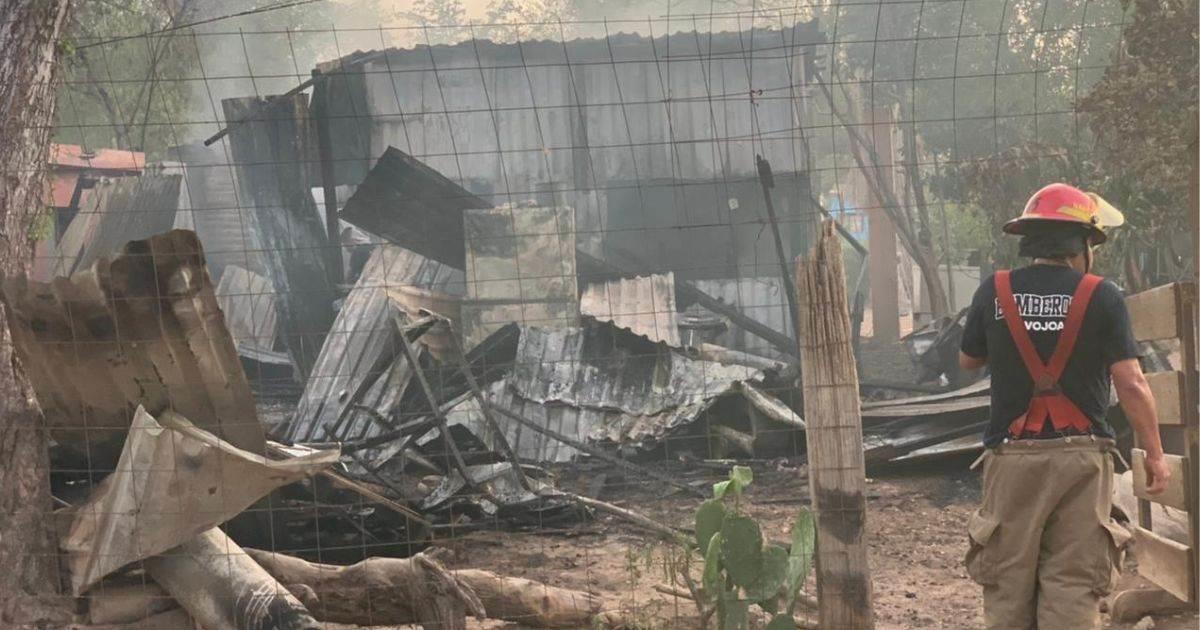 Bomberos de Navojoa atienden un promedio de 2 incendios de casa al día