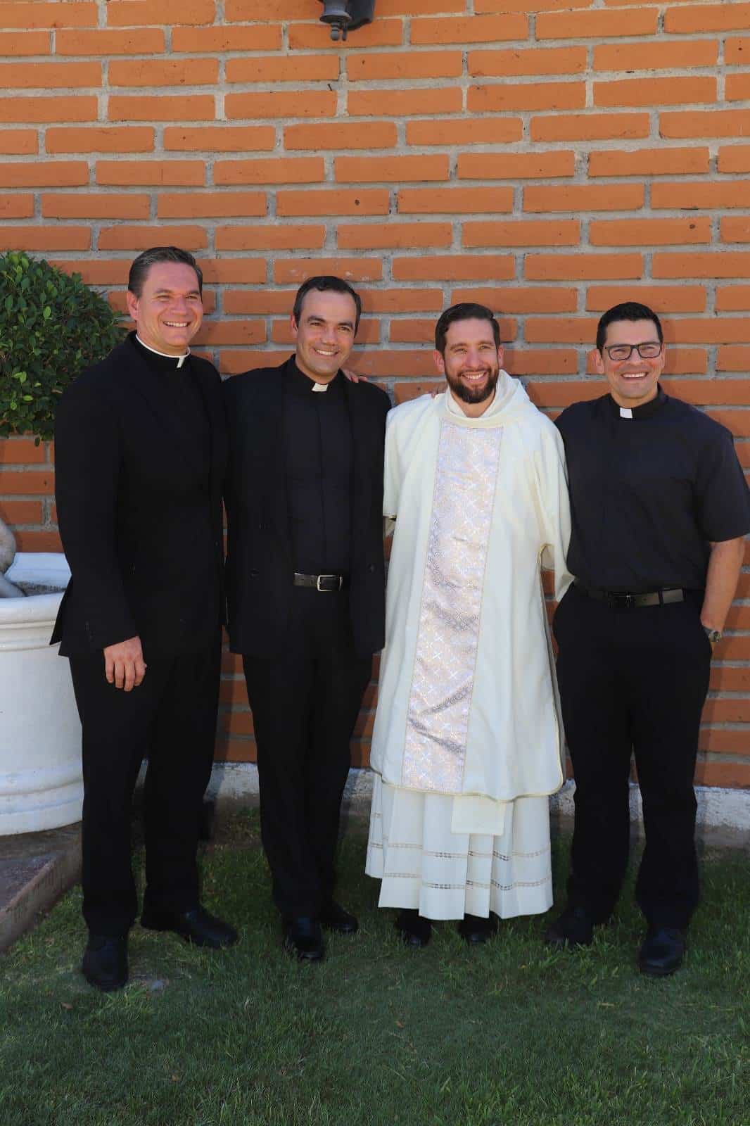 Manuel Alejandro Mora Palencia celebra su ordenación diaconal