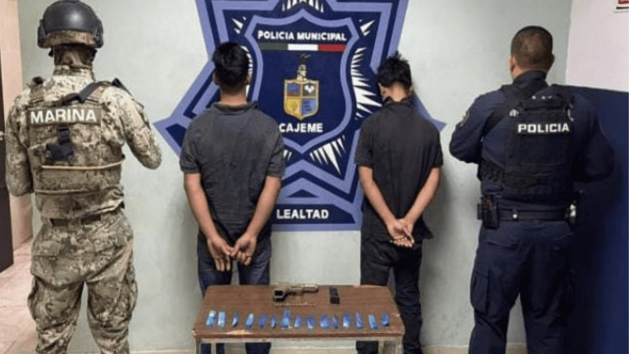 Detienen a dos menores en posesión de armas de fuego y narcóticos en Cajeme