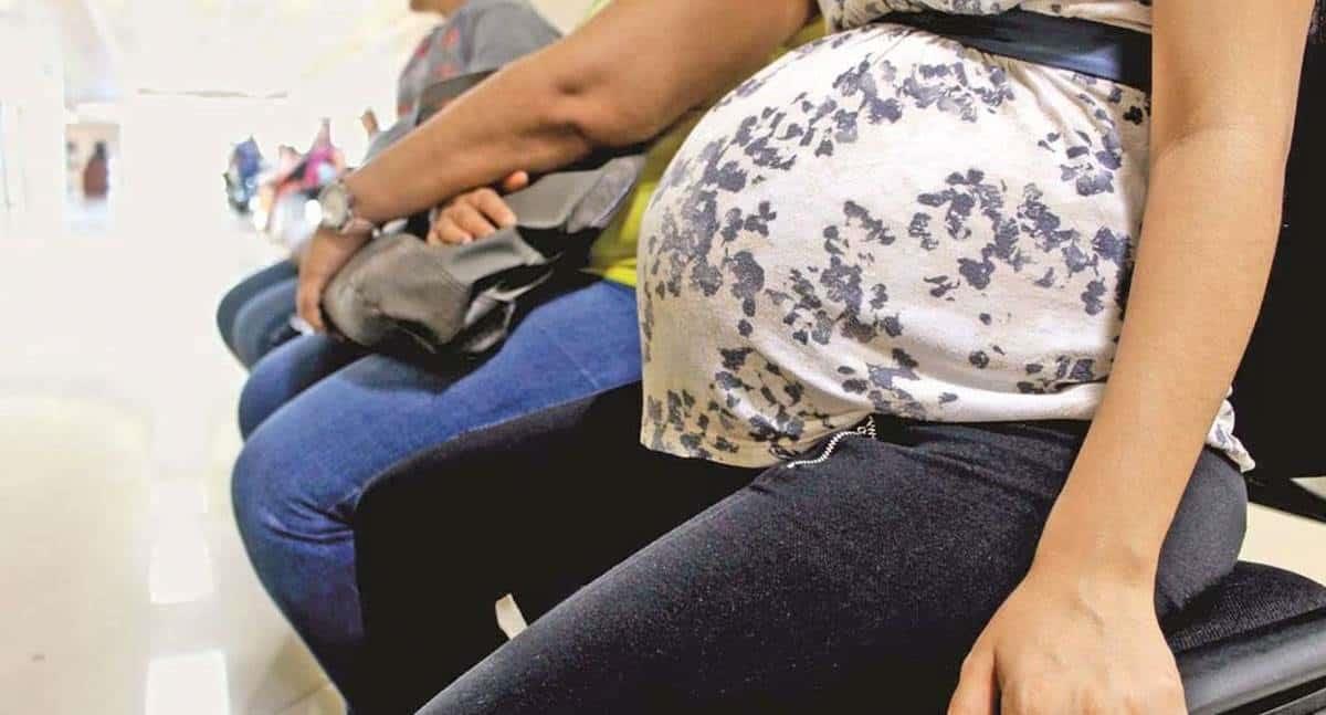 Proponen aumentar licencia de maternidad de 12 a 18 semanas