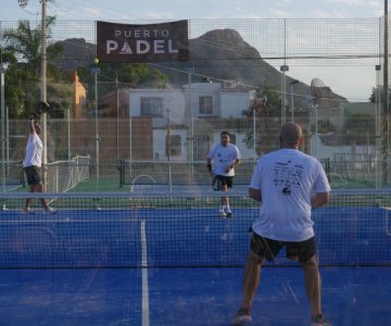 Premian a los mejores del torneo Flecha Puerto Padel en Guaymas