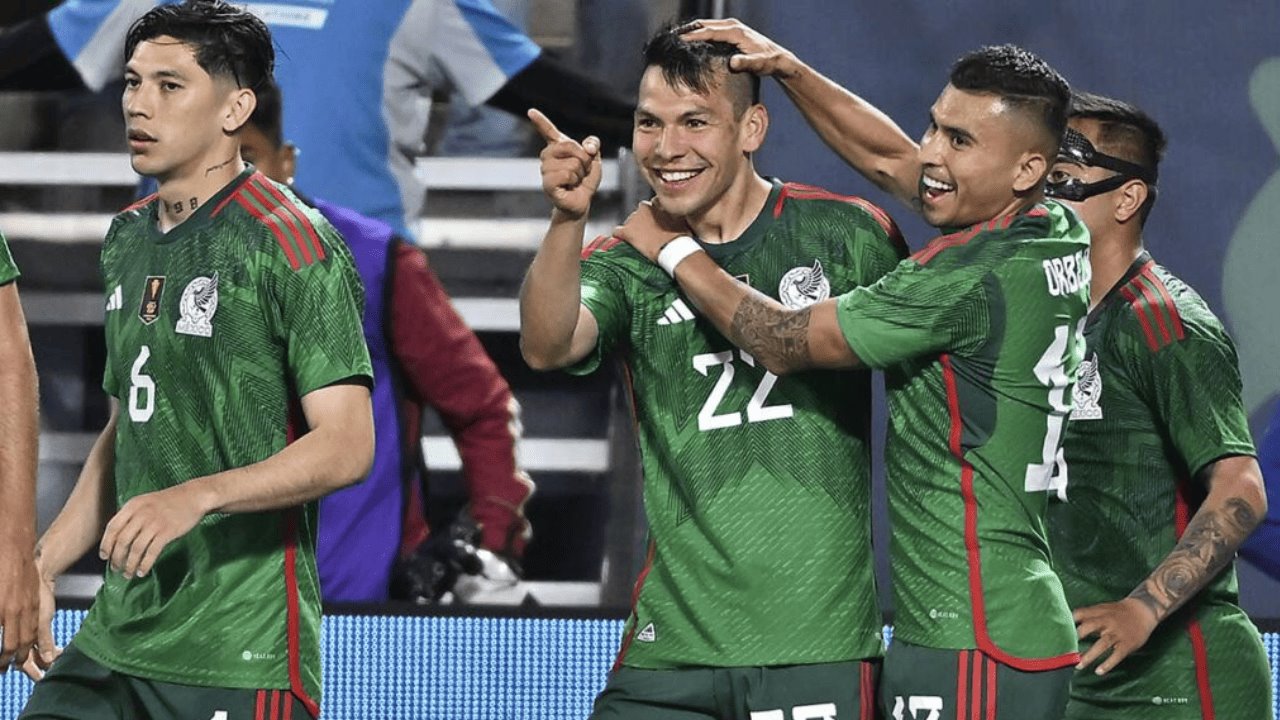 México se impone sin problemas a Ghana con marcador de 2-0