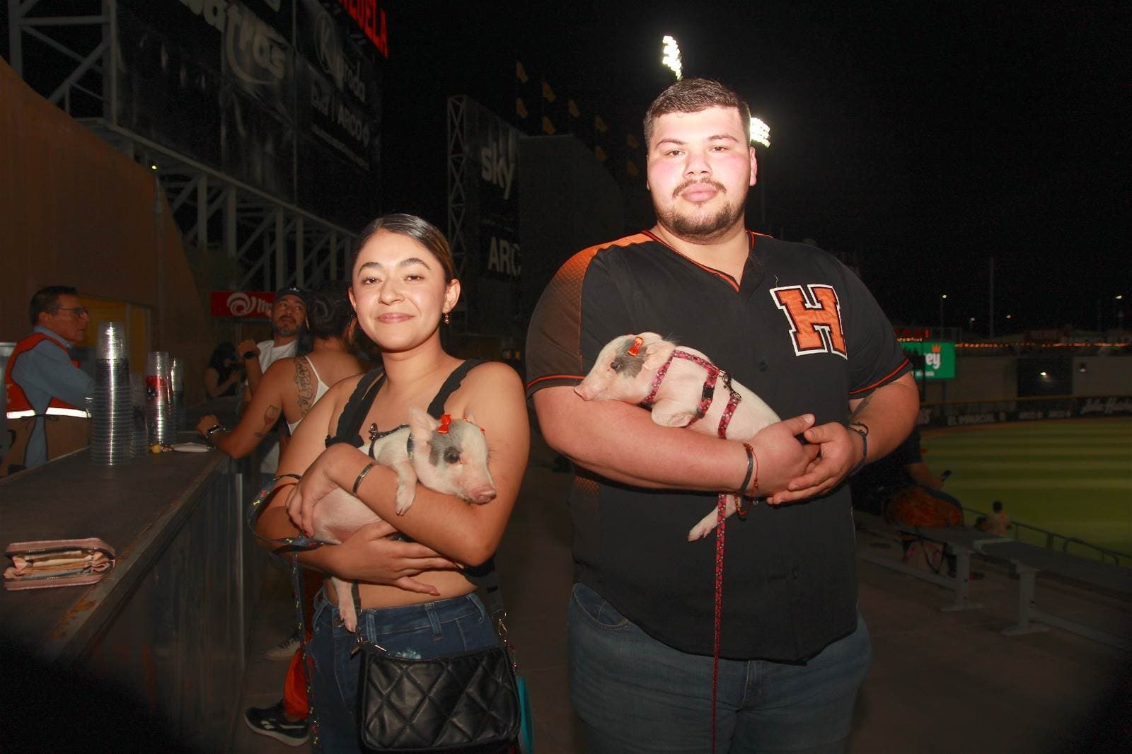 Día del perro en el estadio Fernando Valenzuela