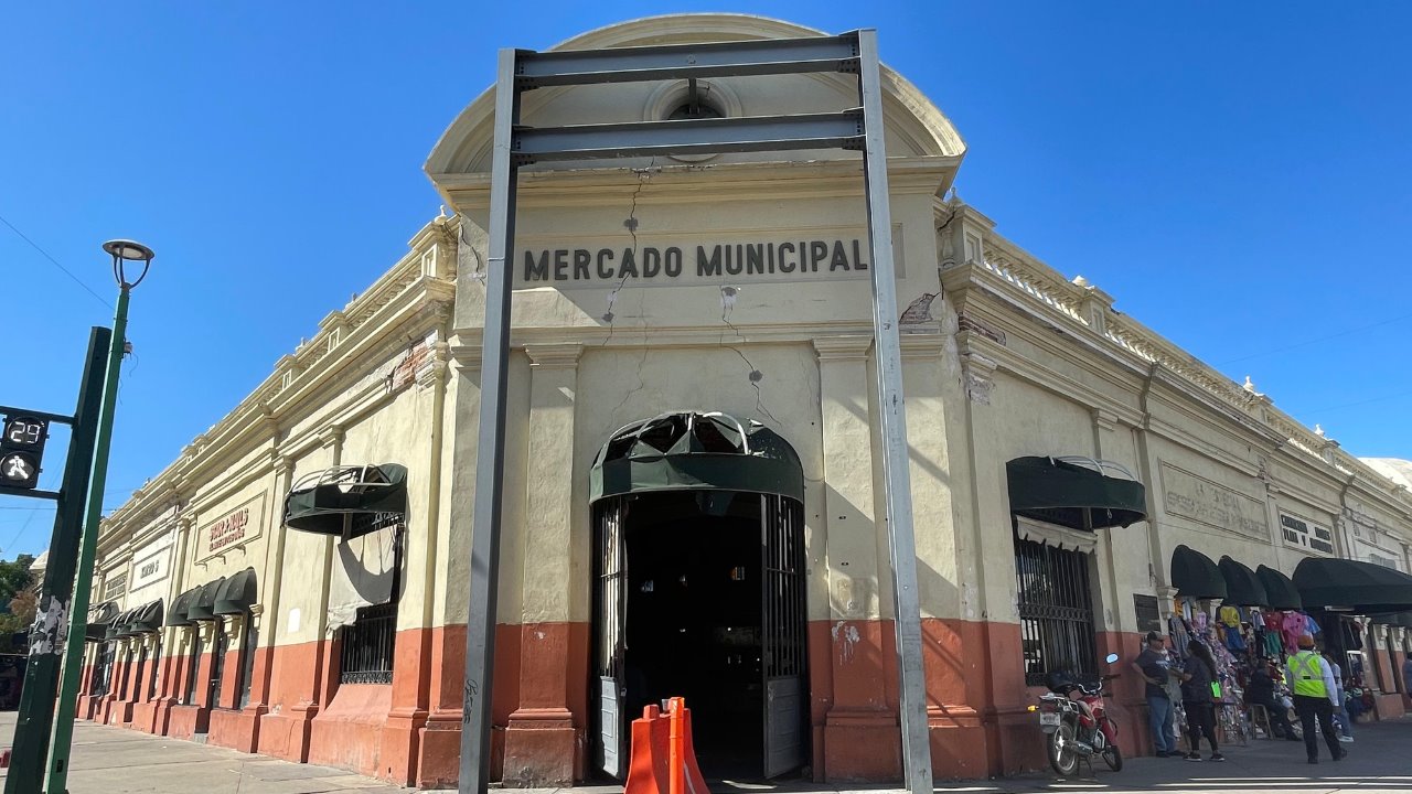 Retrasan cierre del Mercado Municipal de Hermosillo