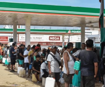 Reabren 17 gasolineras de Pemex en Acapulco