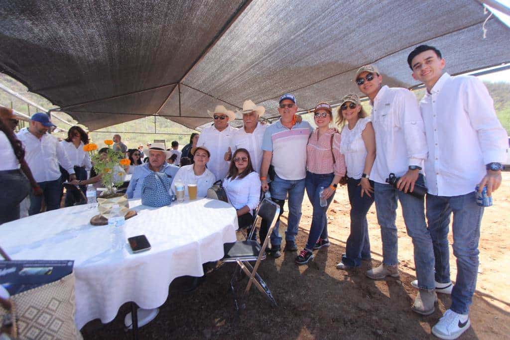 Un estrecho lazo los une: Celebra Clan Aguirre su onceava reunión familiar