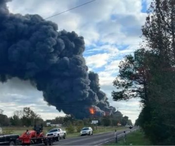 Explosión de planta química en Texas provoca incendio y evacuaciones