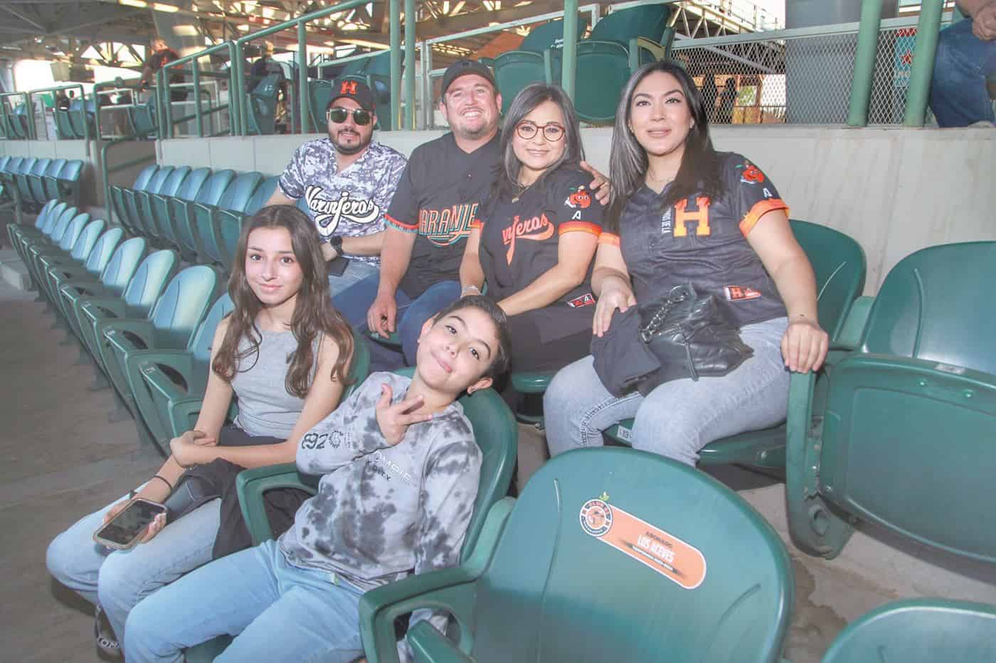 Naranjeros vive una serie de emociones ante los venados