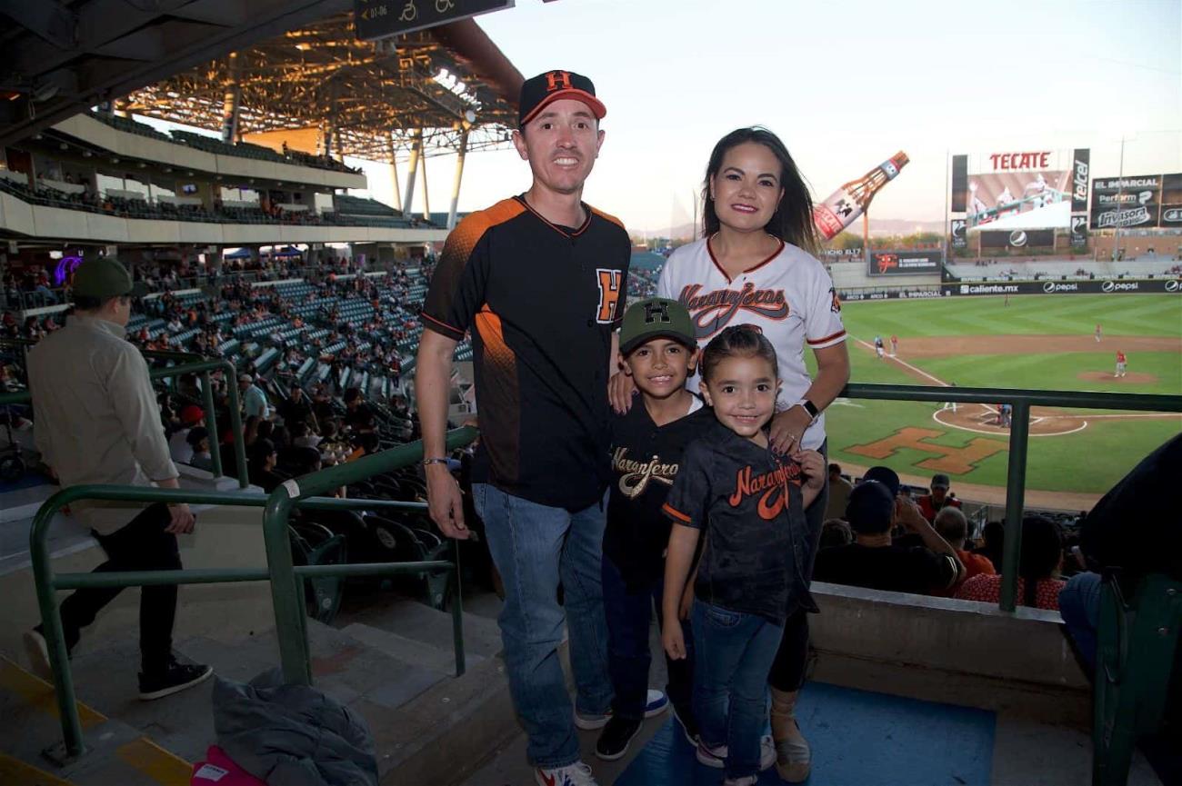 Continúa la fiesta beisbolera en el estadio Fernando Valenzuela