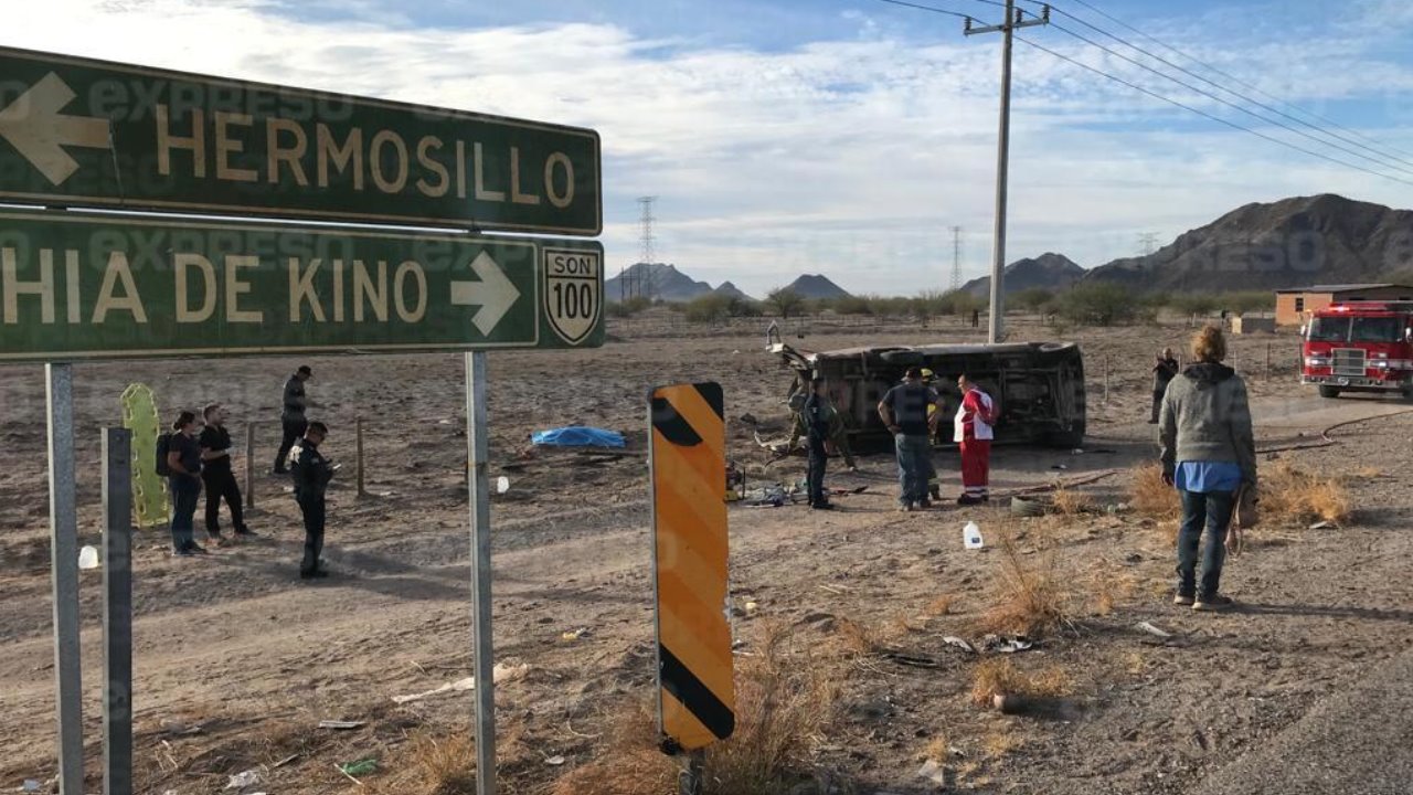 Volcamiento en carretera Hermosillo-Bahía de Kino deja un jornalero sin vida