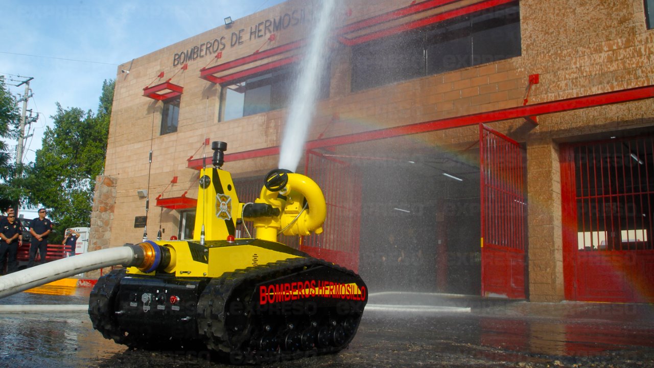 Recibe Bomberos de Hermosillo sistema de extinción robótica de incendios