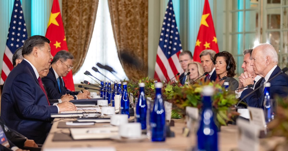 Reunión EU-China deja tensiones; Joe Biden llama dictador a Xi Jinping