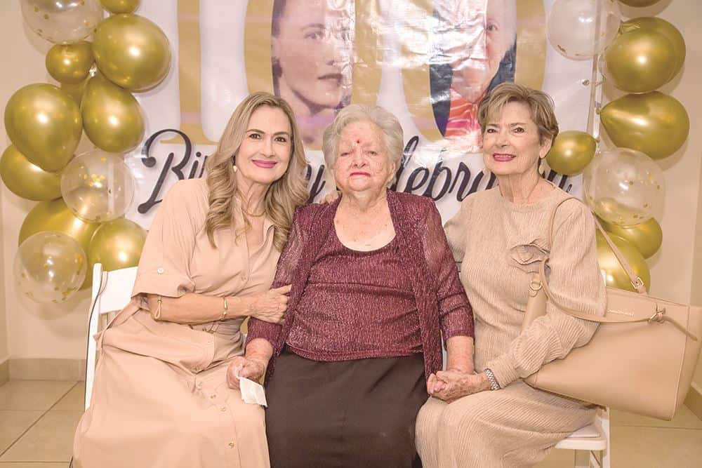 100 años de felicidad para la señora Isabel