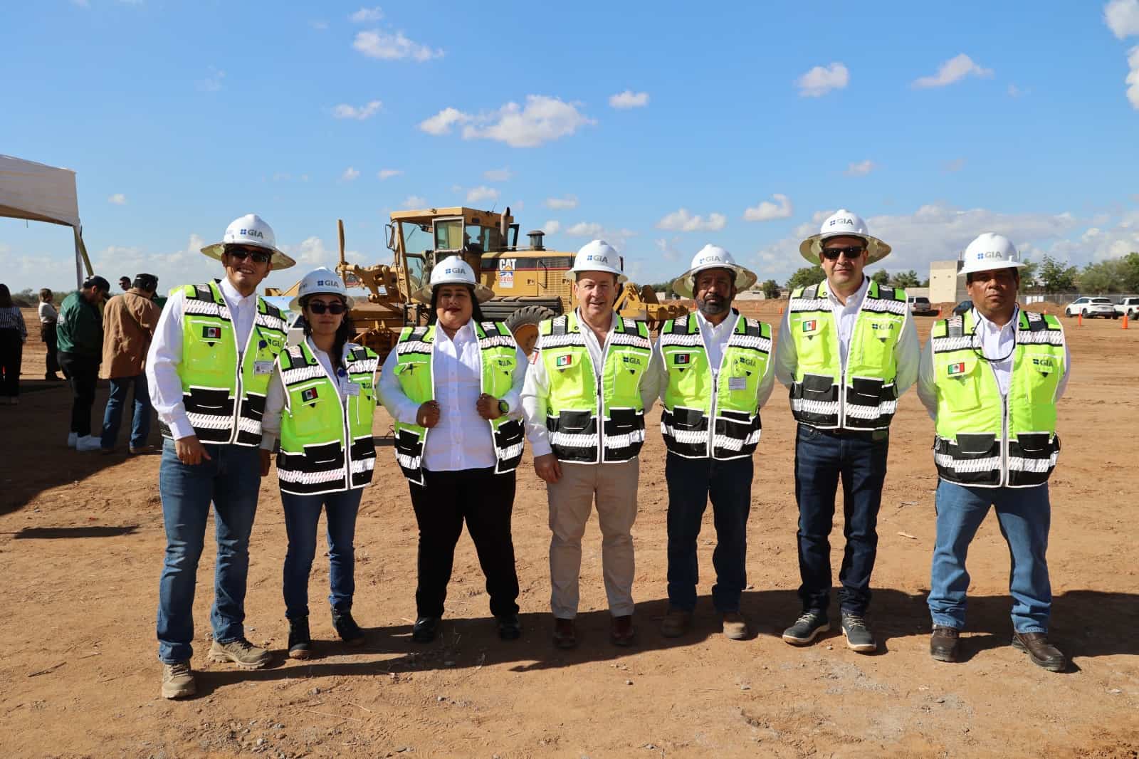 Colocan la primera piedra del Cluster Logístico Kinetec