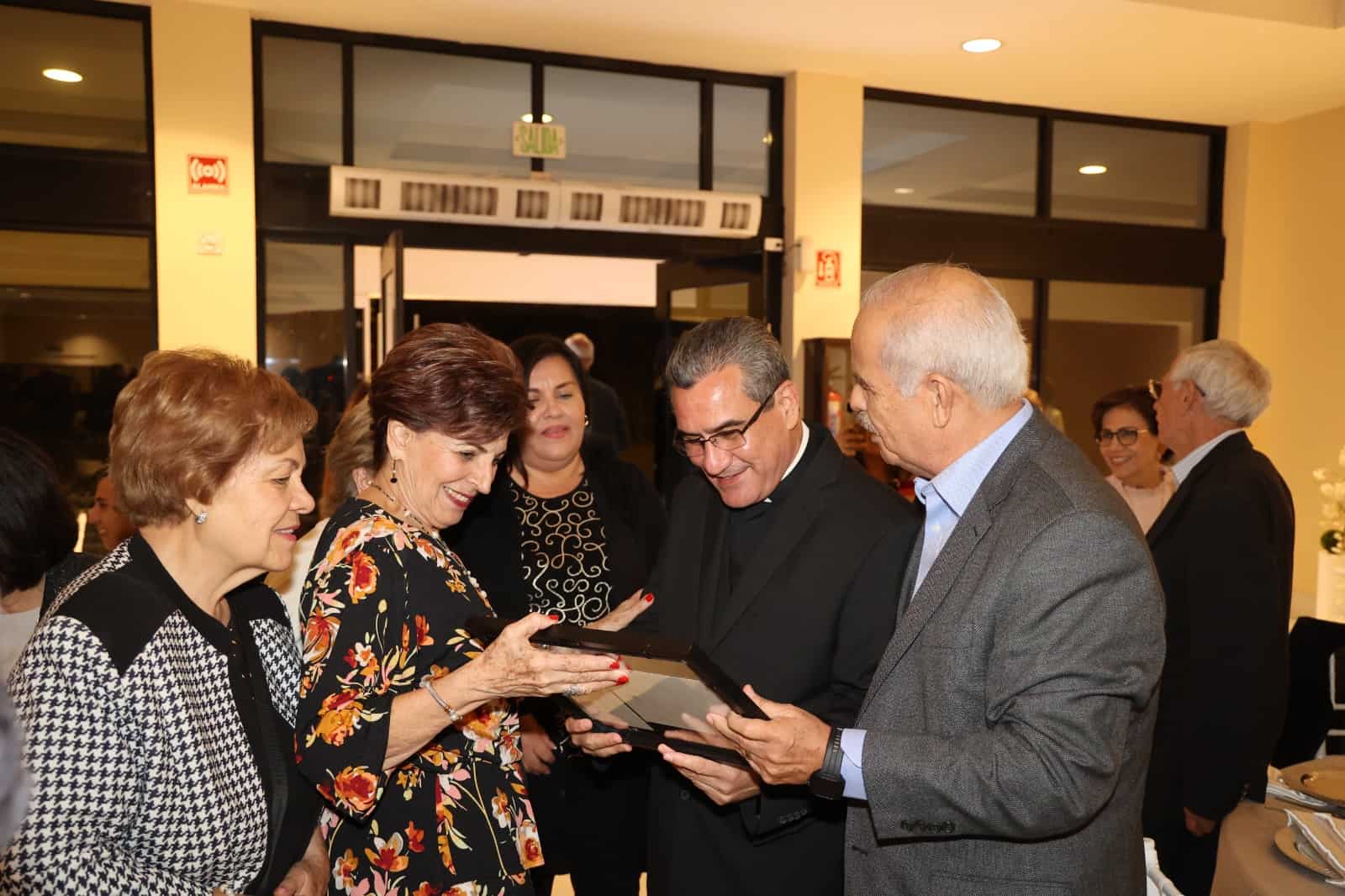 Celebra XXV aniversario sacerdotal Pbro. Martín Gerardo Hernández