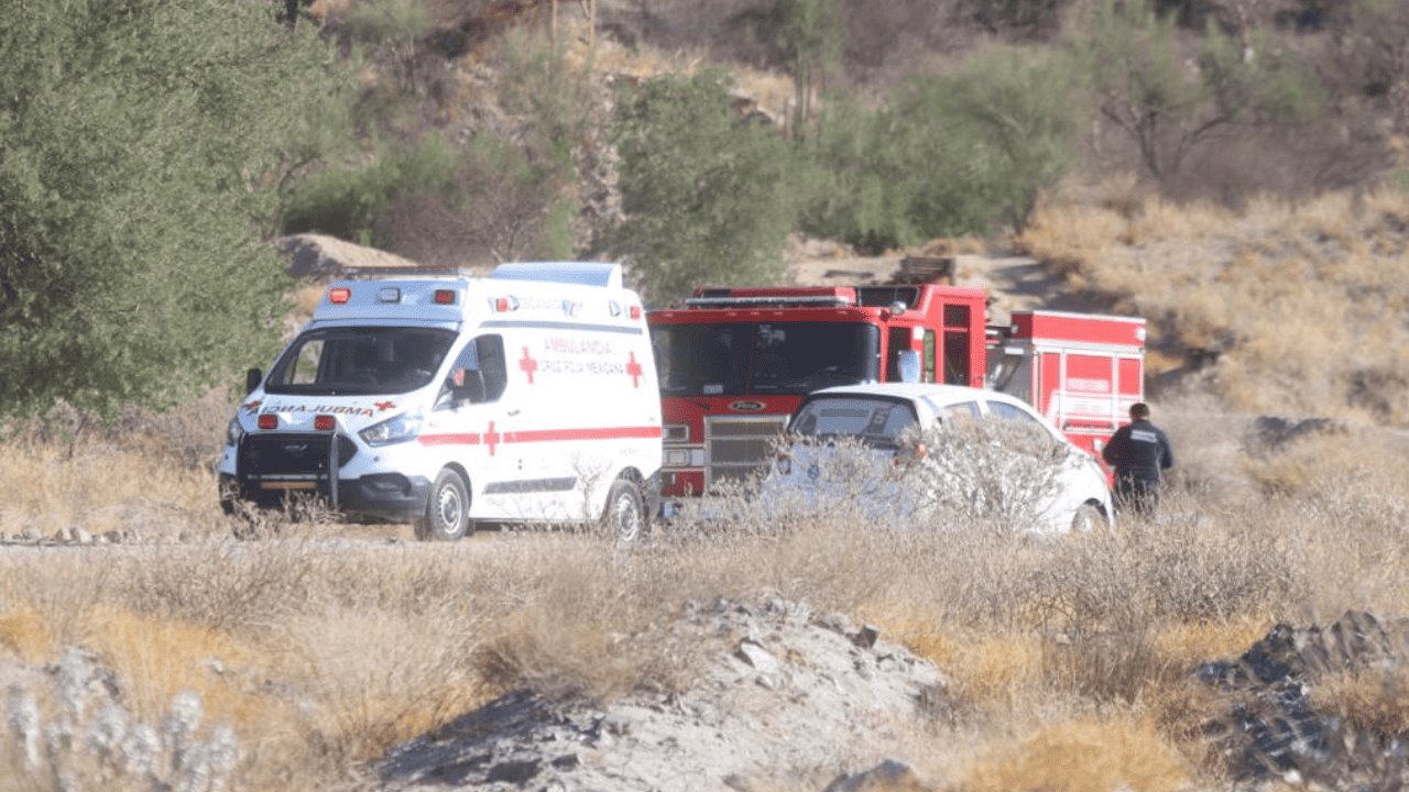 Rescatan a hombre herido tras sufrir accidente en el Cerro del Bachoco