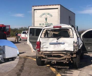 Por falta de visibilidad, un carro y un camión terminaron chocando