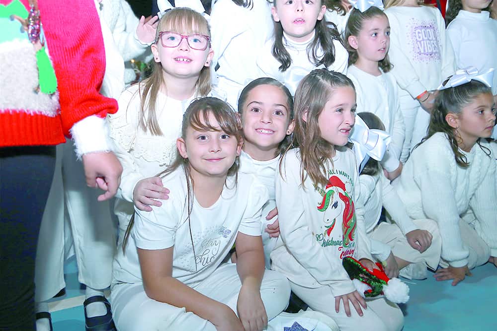 Colegio Liceo Thezia celebra su tradicional Festival Navideño