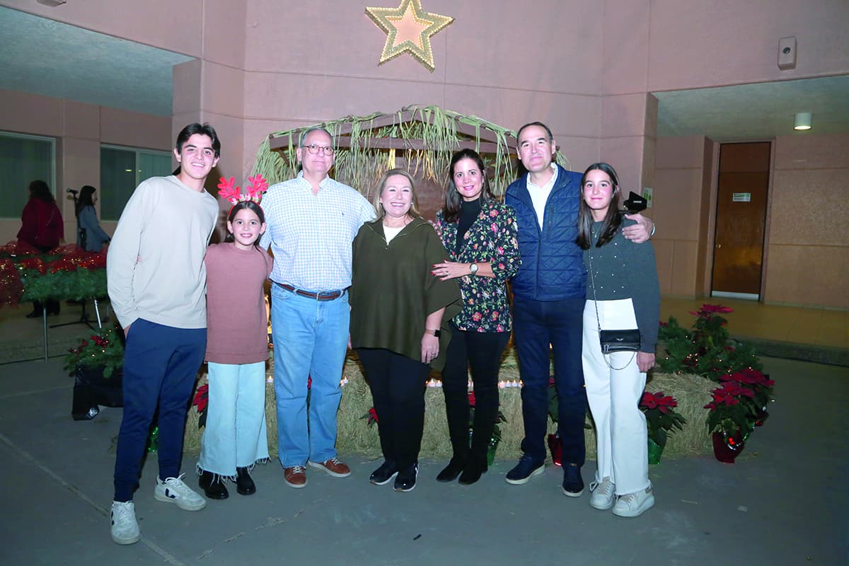 Colegio Liceo Thezia celebra su tradicional Festival Navideño