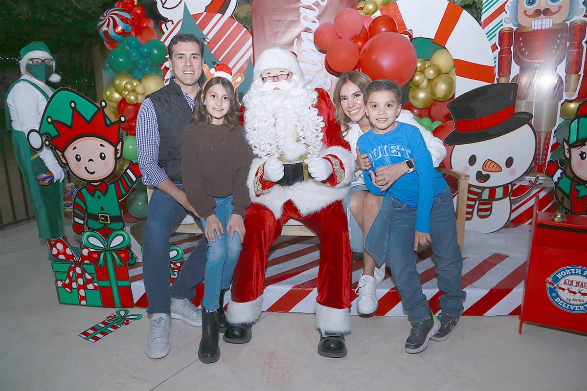 Colegio Liceo Thezia celebra su tradicional Festival Navideño