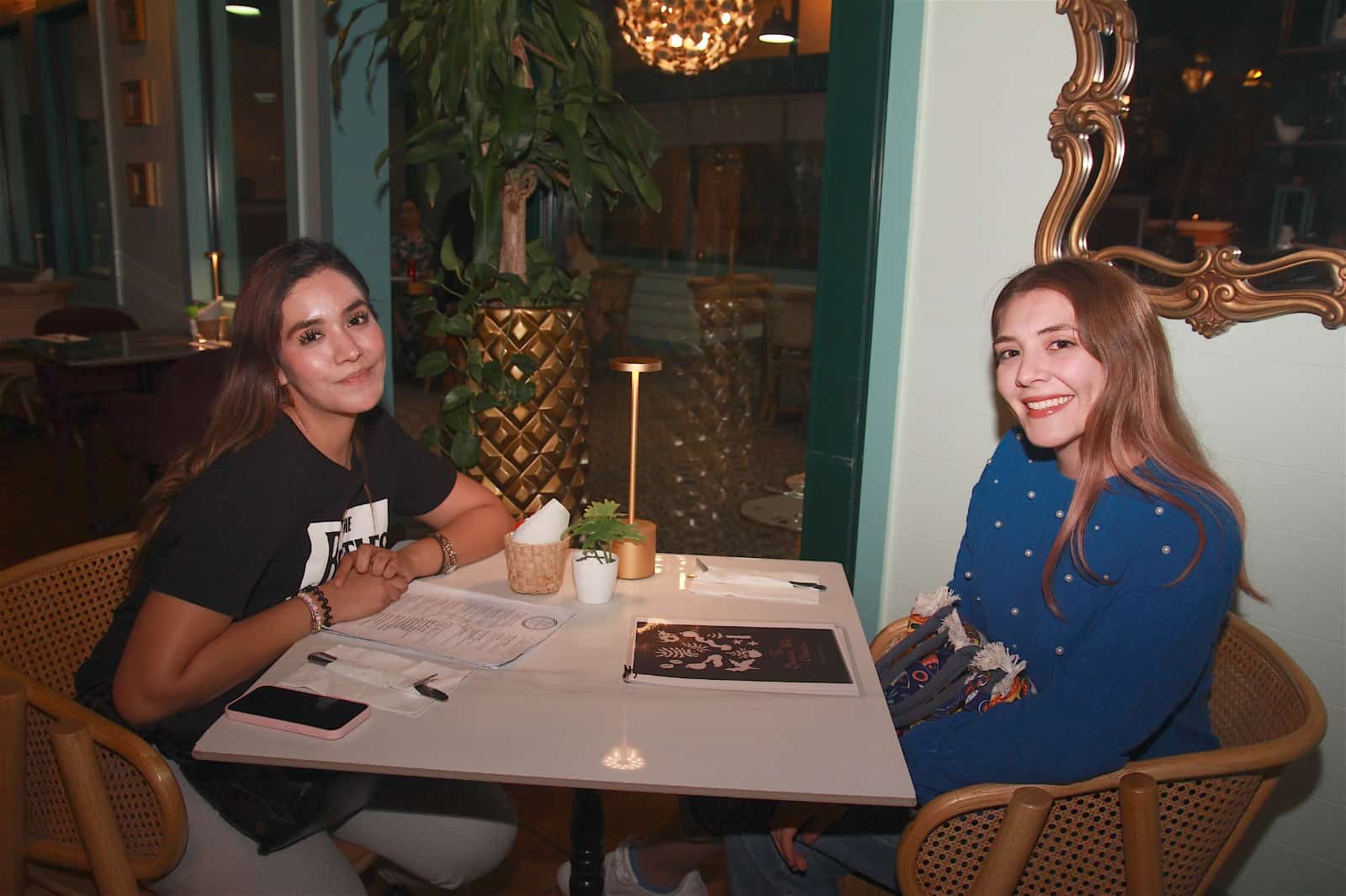 Excelente reunión con amigos En Casa Garmendia, Café y Churrería