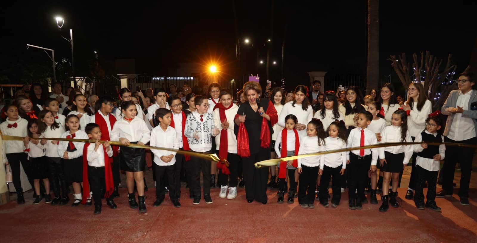 ArteSomos presenta exposición colectiva Laberinto de Colores