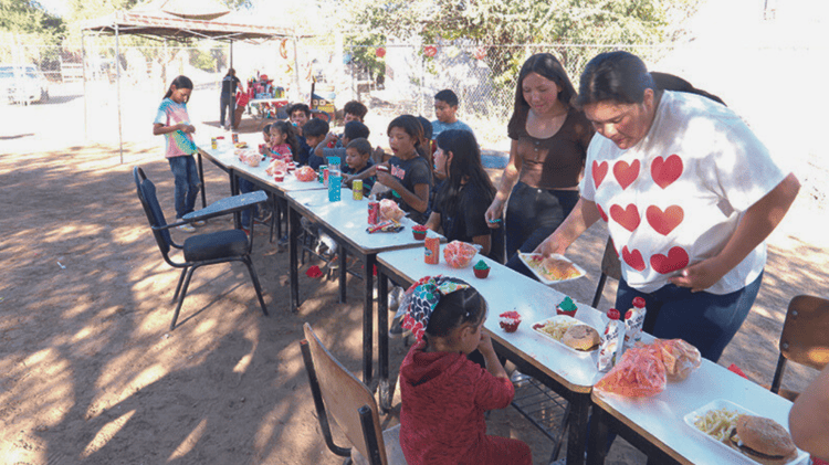 Viven una Navidad muy diferente en la invasión Nueva Ilusión