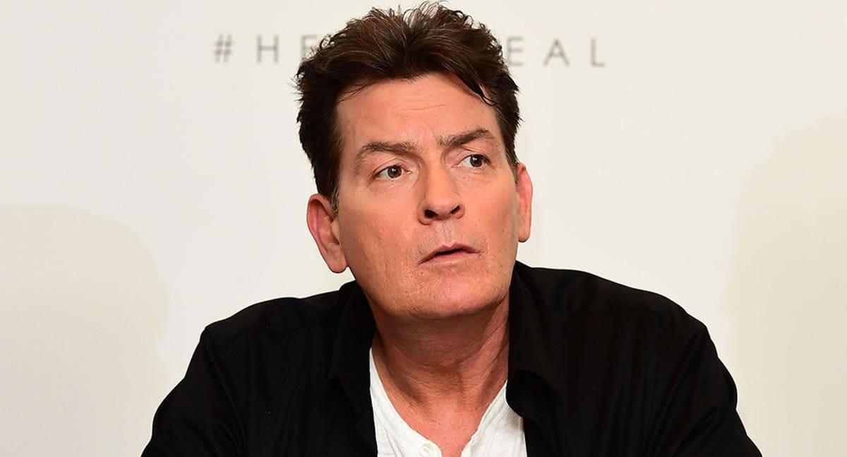 Intentan estrangular al actor Charlie Sheen