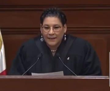 Lenia Batres asume cargo de ministra y arremete contra la Corte
