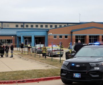 Reportan varias víctimas tras tiroteo en secundaria de Iowa