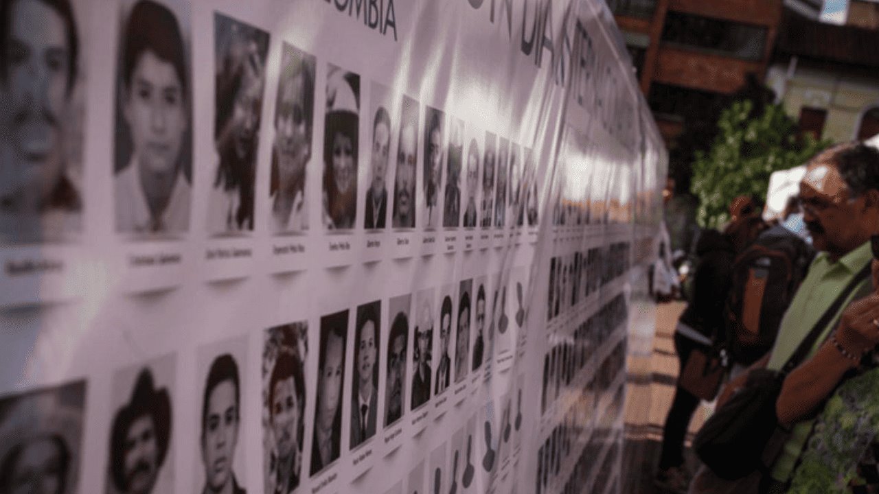 Familiares de desaparecidos promueven amparos por Registro Nacional