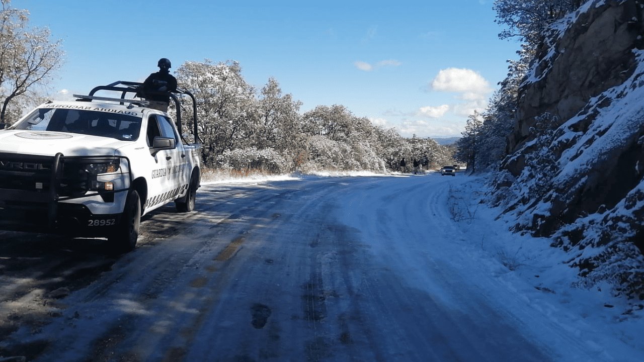 Cierran temporalmente tramo Yécora-Hermosillo por cristalización de carretera