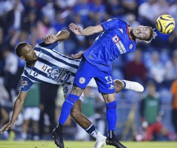 Cruz Azul cae amargamente ante Pachuca en la jornada 1